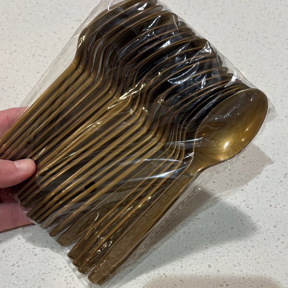 25 of each Wizard Party Supplies Set - Brown and Gold - Picture 6 of 8